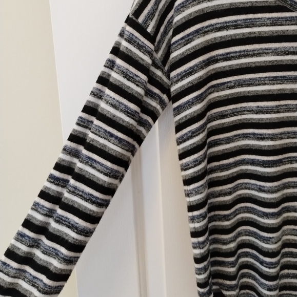 American Eagle Soft and Sexy plush top - Picture 9 of 9